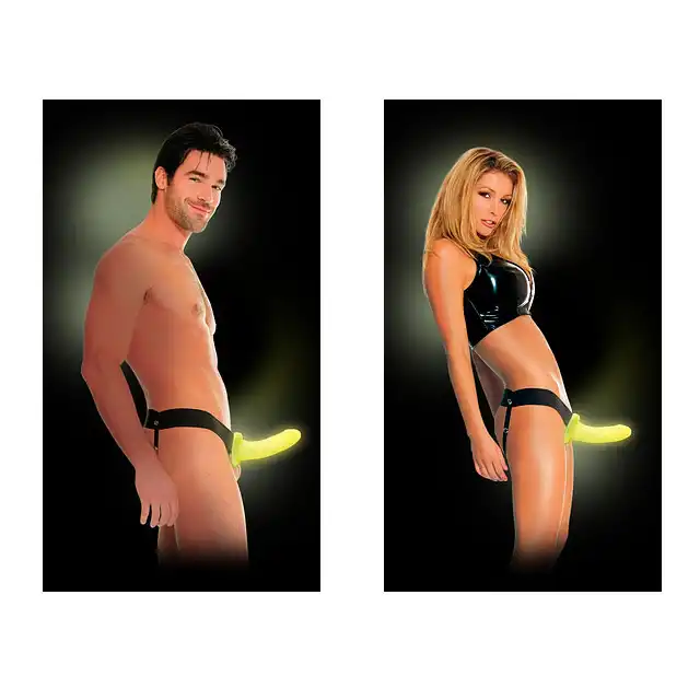 Fetish Fantasy - Hollow Strap - On - Świecący W Ciemności Strap - On Dla Początkujących.