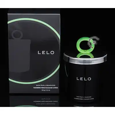 Lelo - Massage Candle. Świeca do masażu Snow Pear &amp; Cedarwood.