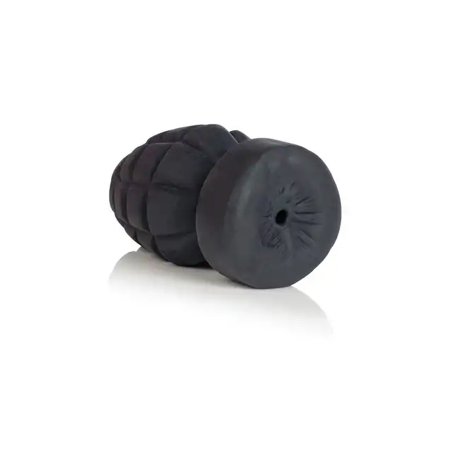 13642_BLACK_04