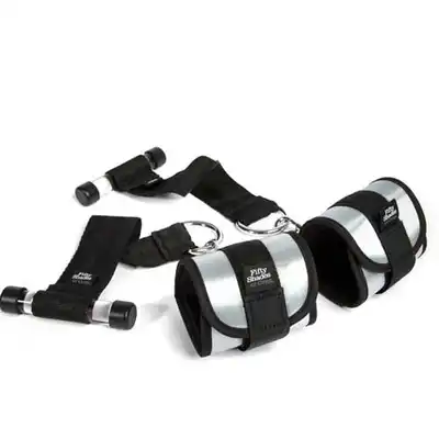 Fifty Shades of Grey - ULTIMATE CONTROL - Handcuff Restraint Set. Mankiety z ogranicznikami.