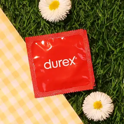 Durex - Fetherlite Ultra Thin - Ultracienkie Prezerwatywy. 1 sztuka.