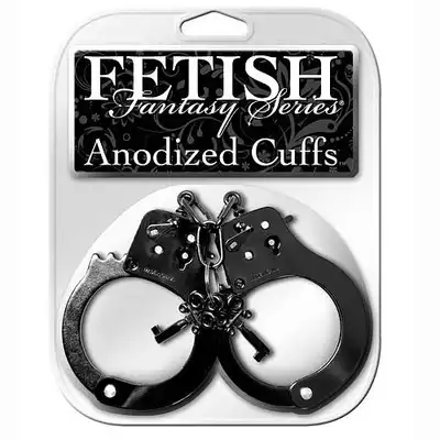 Fetish Fantasy - Anoized Cuffs Black - Metalowe, czarne kajdanki.