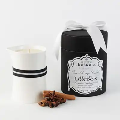 Petits Joujoux -  A Trip To London 190G - obłędna świeca do masażu. Relaks gwarantowany. Mega Sale!