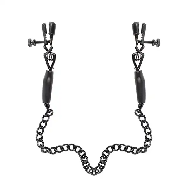 Fetish Fantasy Series - Adjustable Nipple Chain Clamps. Czarne klamerki na sutki z łańcuszkiem