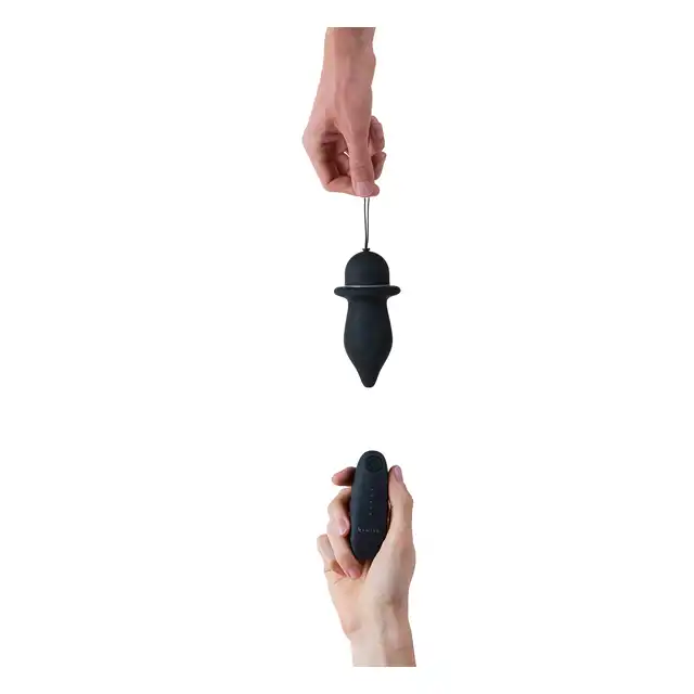 B Swish - BFilled Classic Vibrating Plug. Wibrujący nowoczesny plug sterowany zdalnie pilotem. Niesamowite doznania solo oraz z partnerem. 