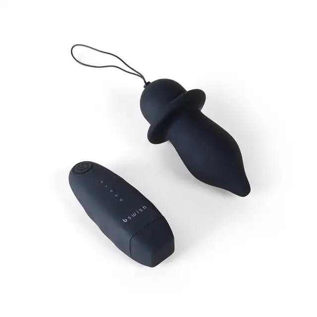 B Swish - BFilled Classic Vibrating Plug. Wibrujący nowoczesny plug sterowany zdalnie pilotem. Niesamowite doznania solo oraz z partnerem. 