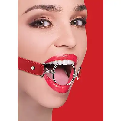 Ouch! - Ring Gag XL. Knebel z otwartym ringiem w kolorze czerwonym