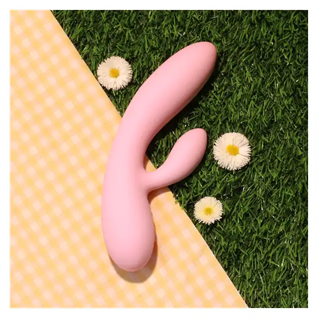 FeelzToys - Lea Rabbit Vibrator Soft Pink. Delikatny design i zmysłowe wibracje!