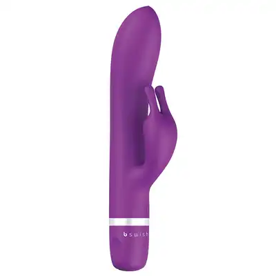 B Swish - BWild Classic Bunny Purple. Fioletowy wibrator ze stymulatorem łechtaczki