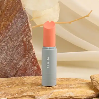 Iroha By Tenga - Stick Vibrator. Mały wibrator w kształcie szminki. Przenośna przyjemność w dyskretnym wydaniu. Regulowana siła wibracji!