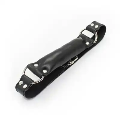 Toyz4Lovers - Easy Belt Gag Black. Czarny gag w kształcie paska. 