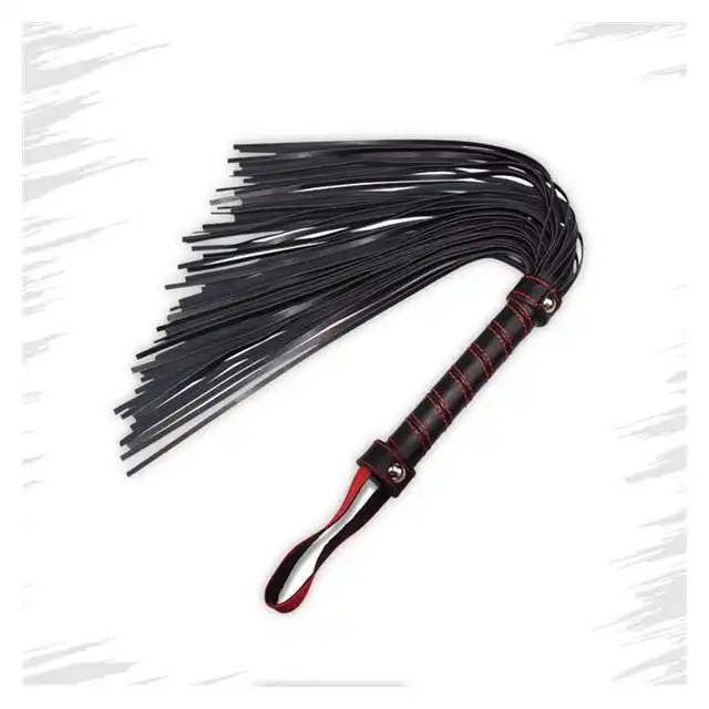Lovetoy - Bondage Fetish Begginers Flogger. Pejcz dla początkujących. Czarno-czerwony. 