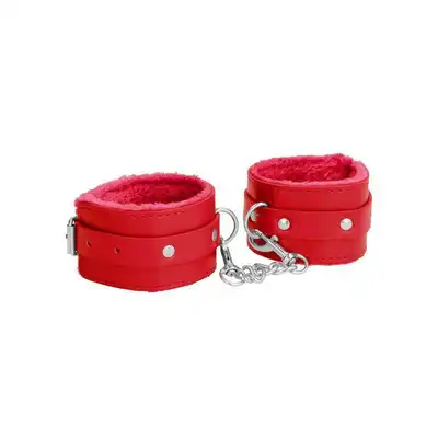 Ouch! - Plush Leather Ankle Cuffs Red. Czerwone kajdanki na nogi wyścielane pluszem 