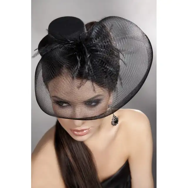 Livia Corsetti - Mini Top Hat Model 24. Czarny elegancki kapelusik. 