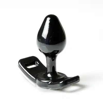 Perfect Fit - Strap On Butt Plug Small Black - Korek analny z otworami na pasek.