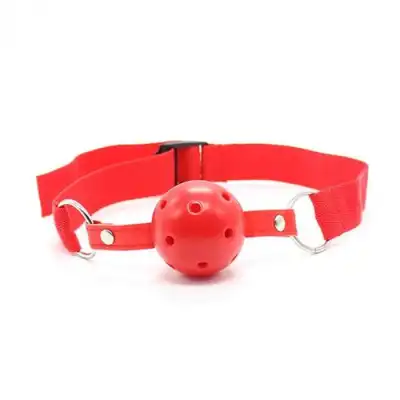 Toyz4Lovers - Breathable Ball Gag Red. Czerwony knebel z otworkami do oddychania. Mega Sale!