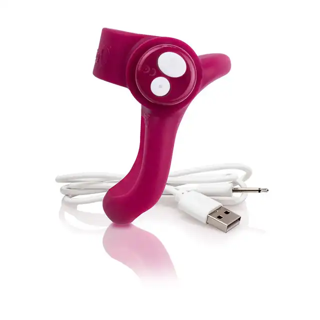 The Screaming O - Charged You Turn Merlot USB. Designerski ring na penisa w kolorze czerwonego wina 