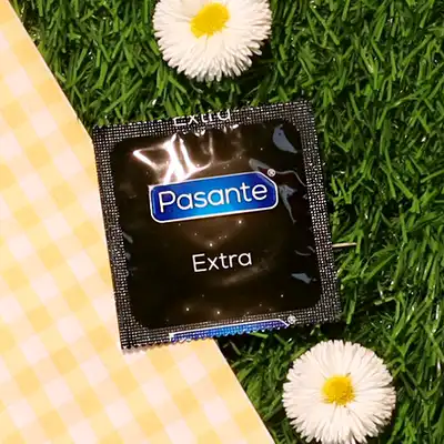 Pasante - Extra Safe 1 szt. Super mocna prezerwatywa z dodatkowym nawilżeniem