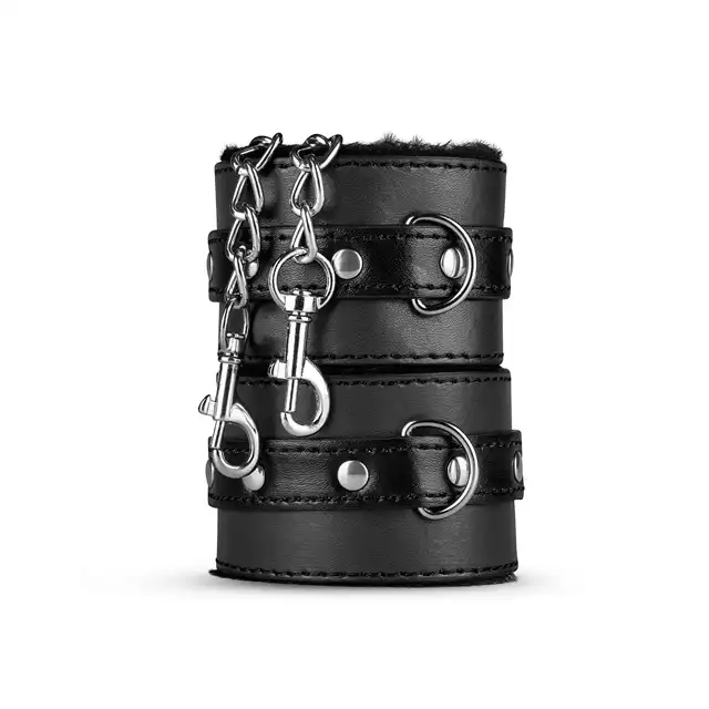 Secret Pleasure Chest - Black Fantasy, 11-częściowy zestaw BDSM. Czarny