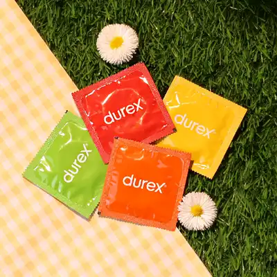 Durex - Pleasure Fruits 4 szt. Cztery smaki: banan, jabłko, pomarańcza, truskawka