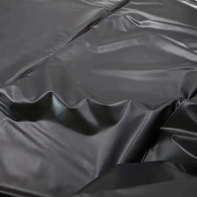 O-products - Bed Sheet Cover Black. Wodoodporne prześcieradło na łóżko. Idealne do różnych zabaw!