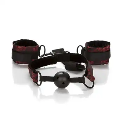 Scandal - Breathable Ball Gag With Cuffs. Luksusowe zniewolenie - knebel + kajdanki.