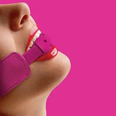Ouch! - Brace Ball Gag Pink. Knebel na szerokim pasku.