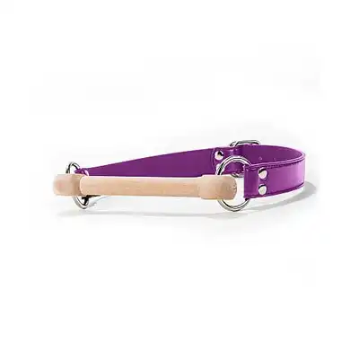 Ouch! - Wooden Bridle Purple. Knebel ze skórzanymi paskami.
