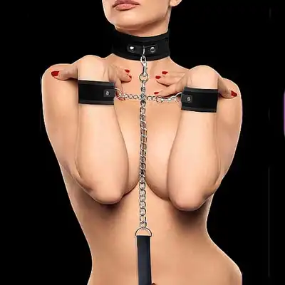 Ouch! - Velcro Collar With Seperate Cuffs Black. Obroża+kajdanki.