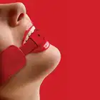 Ouch! - Brace Ball Gag Red. Knebel na szerokim pasku.