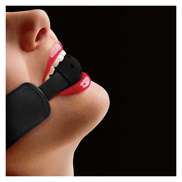 Ouch! - Brace Ball Gag Black. Knebel na szerokim pasku. Mega Sale!