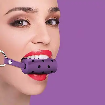 Ouch! - Cylinder Gag Purple. Knebel umożliwiający oddychanie.