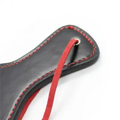 Toyz 4 Lovers - Circle Paddle. Okrągła packa ze skóry ekologicznej. Wygodna i bezpieczna, dzięki pętli na nadgarstku. 18 cm. Mega sale!