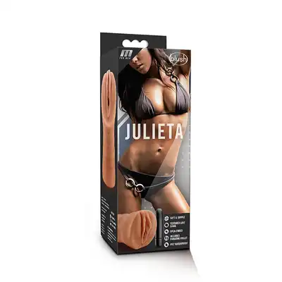 M for Men od Blush. Wagina z jedwabistej cyberskóry Julietta Mocha. Wodoodporna, zawiera duży mocny wibrujący pocisk.