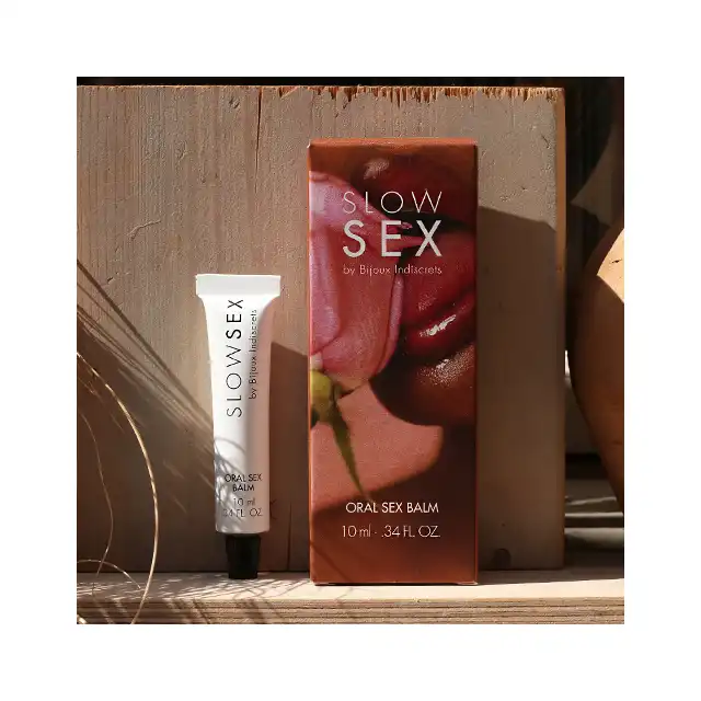 Slow Sex - Oral Sex Balm 10 ml. Przyjemny kokosowy balsam, idealny do zabaw oralnych. Luksusowa kolekcja Bijoux Indiscrets. 
