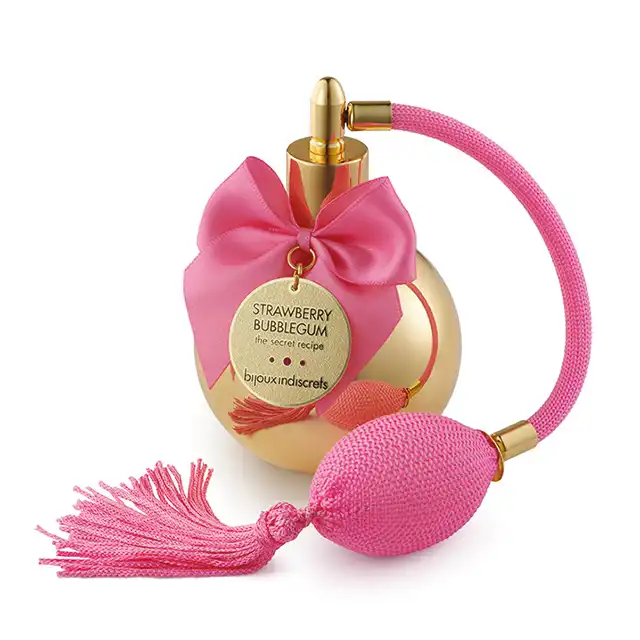 Bijoux Indiscrets - Bubble Gum Body Mist. Przepięknie pachnąca gumą balonową mgiełka do ciała. 