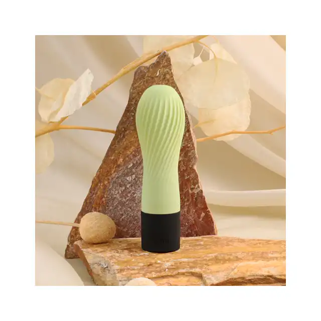 Iroha - Zen Vibrator Matcha. Designerski zielony wibrator z miękkiego jak pianka silikonu Soft-Touch! Ekskluzywna kolekcja. 