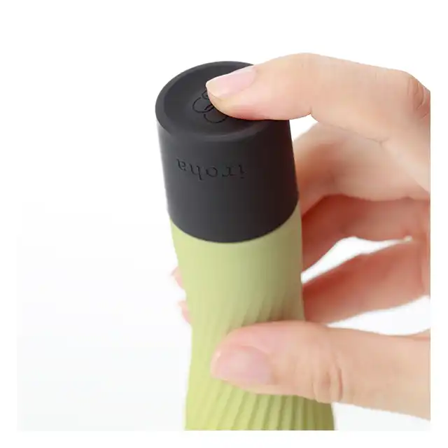 Iroha - Zen Vibrator Matcha. Designerski zielony wibrator z miękkiego jak pianka silikonu Soft-Touch! Ekskluzywna kolekcja. 