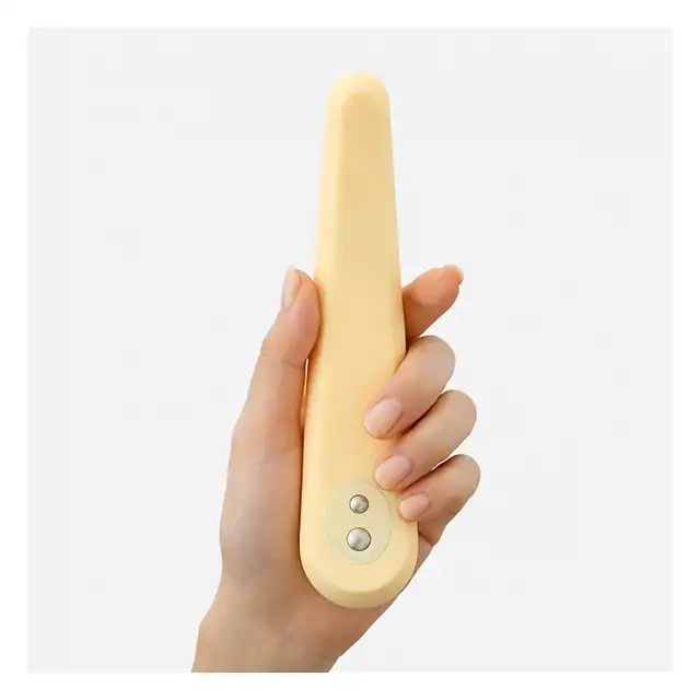 Iroha - Mikazuki Vibrator Yellow. Żółty, najwyższej jakości wibrator dla kobiet! Elastyczny, silne wibracje, delikatny w dotyku. Nieziemsko przyjemny! 