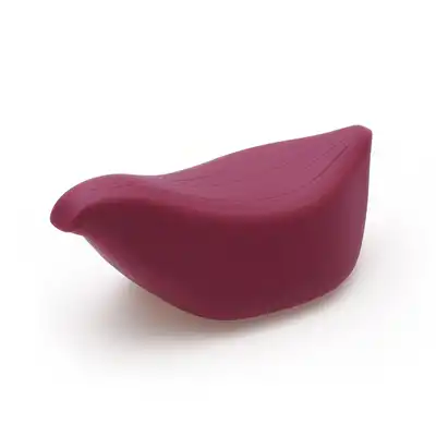 Iroha - Tori Clitorial Vibrator Dark Red. Ciemnoczerwony designerski, silny wibrator, który zmieści się w Twojej ręce.  