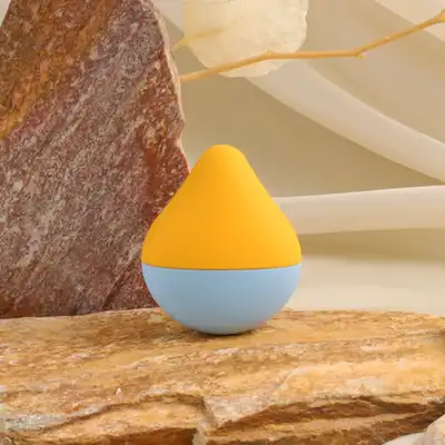 Iroha - Mini Vibrator Sora Mikan. Mieszczący się w ręce mini wibrator z ultra przyjemnego silikonu. 