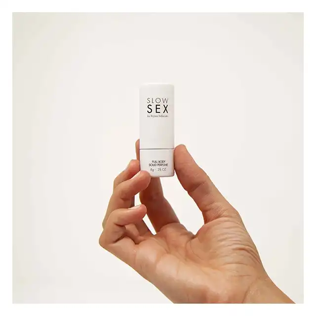 Slow Sex - Full Body Solid Perfume 8g. Łagodny, długo utrzymujący się na skórze zapach w sztyfcie do całego ciała. 