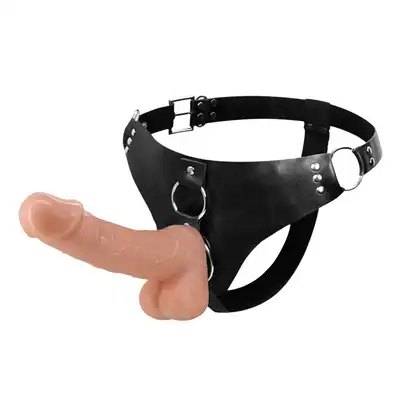 Ultra Passionate Harness - Sensual Comfort Strap-On With Dildo. Solidny, uniwersalny strap-on.