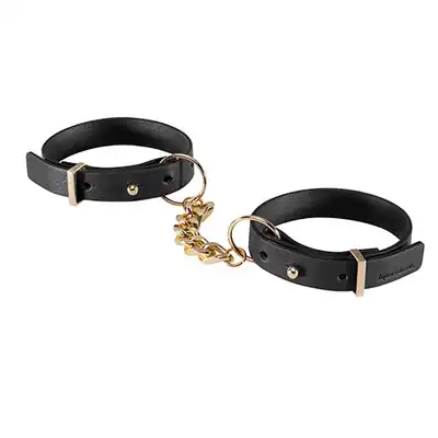 Bijoux Indiscrets - Maze  Black Handcuffs. Mega ekskluzywne czarne kajdanki ze złotym łańcuchem. 