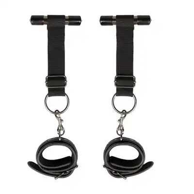 Easy Toys - Over The Door Wrist Cuffs. Mankiety montowane przy drzwiach.