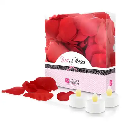 Lovers Premium - Bed Of Roses. Płatki róż + świeczki.