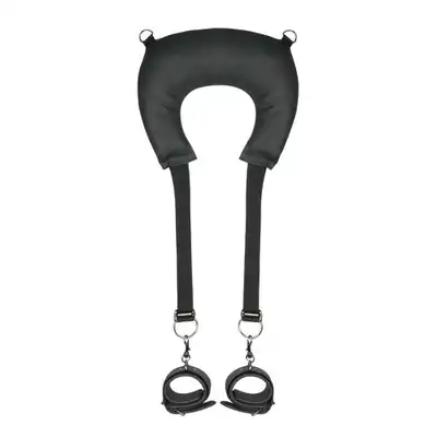Easy Toys - Pillow And Ankle Cuffs. Poduszka z mankietami na kostki.