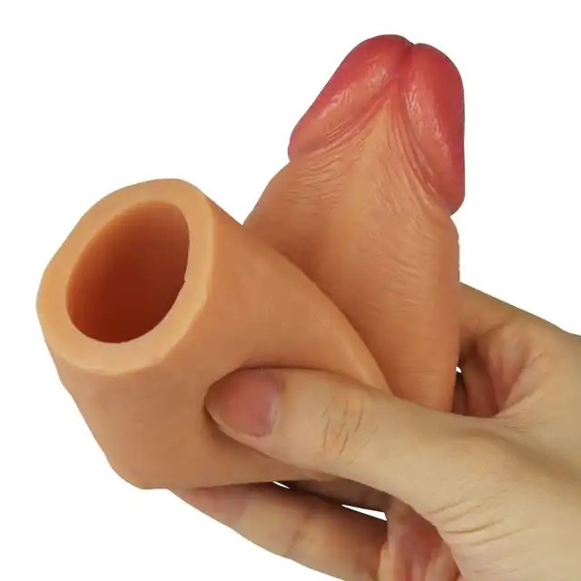 LoveToy - Pleasure X-Tender. Specjalistyczna nakładka przedłużająca penisa 6,5" z cyber skóry.