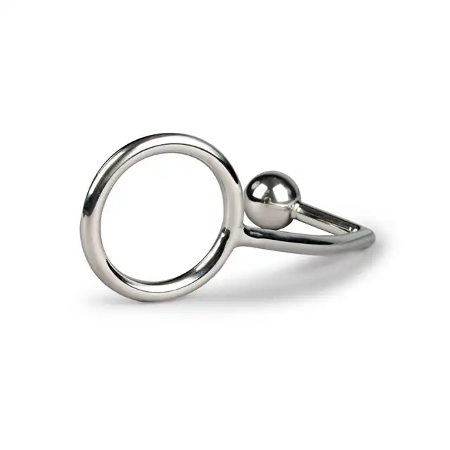 Sinner - Metal Cock Ring With Anal Plug. Ring erekcyjny i plug analny w jednym! 45 mm średnicy. Mega Sale!