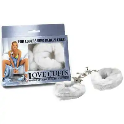 Love Cuffs - Białe Kajdanki Futrzane. Klasyczny bestseller z gęstym miłym futerkiem. Seria z większą ilościa futerka. Polecamy.